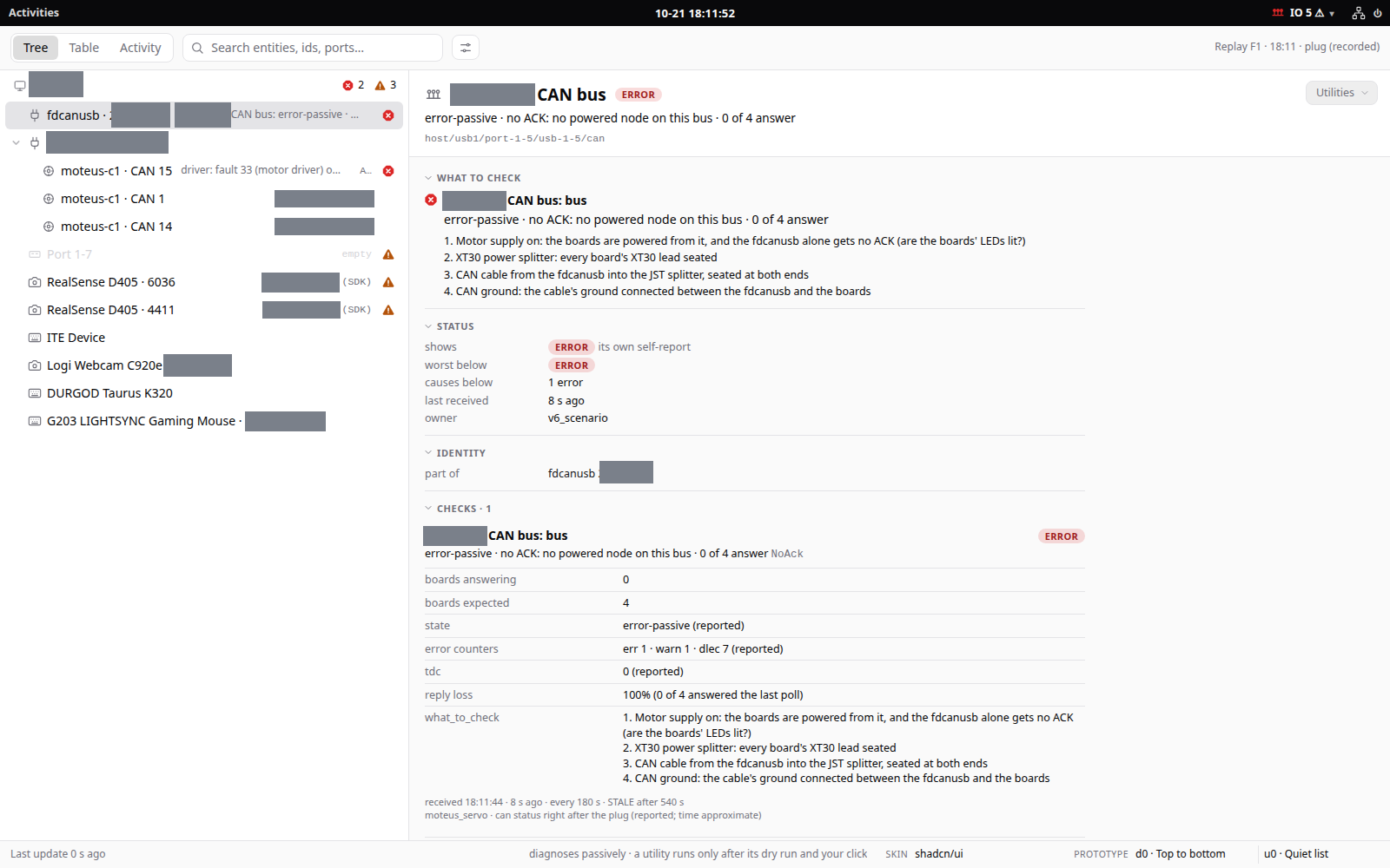 The RobotDx window: a tree of plugged-in devices on the left, with one adapter in error, and on the right a plain-words list of what to check.